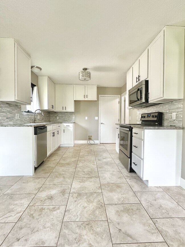 Photo - 3003 E Chattanooga St