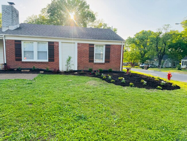 Photo - 2701 Hartford Dr