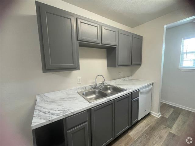 Building Photo - 5217 Calloway St Rental
