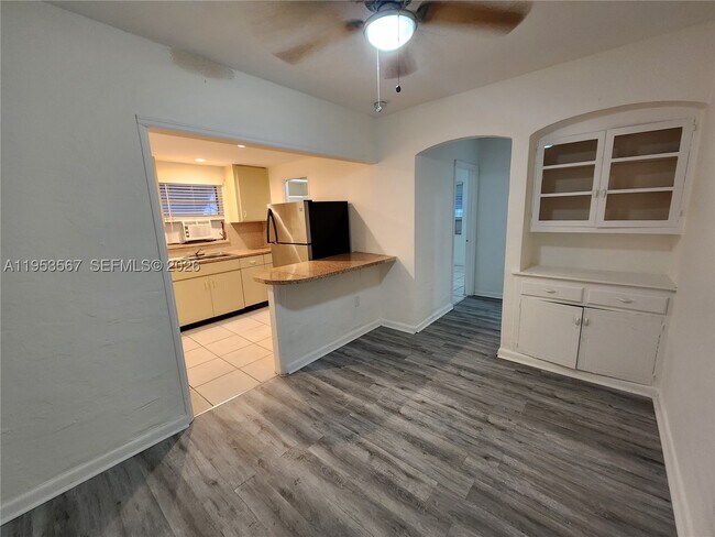 Photo - 405 NW 64th St Unit 2