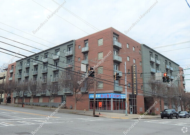 Building Photo - 620 Glen Iris Dr NE Unit 210 Rental