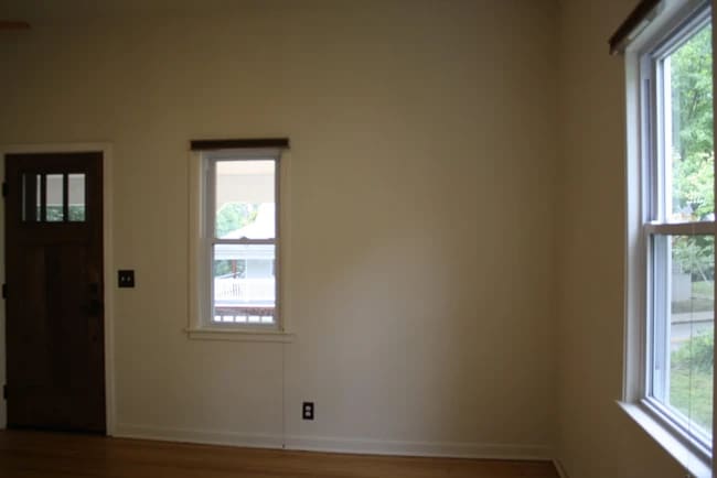 Photo - 221 E 10th St