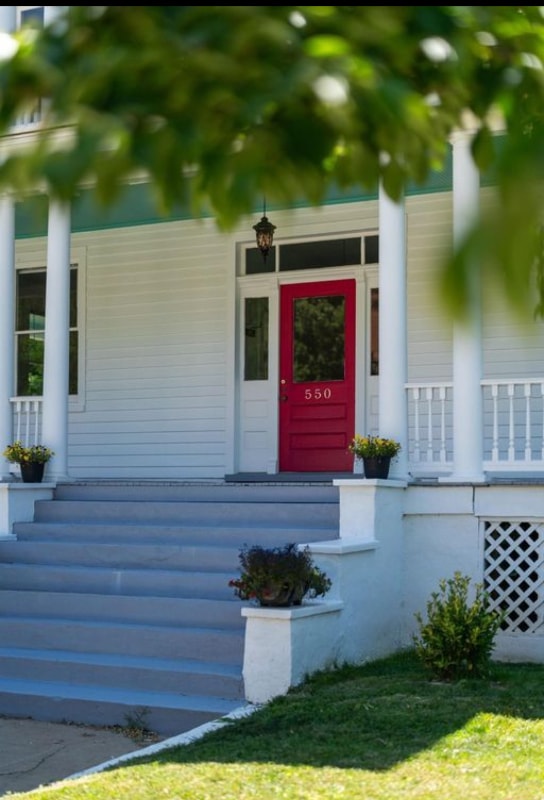 Photo - 550 Valley St