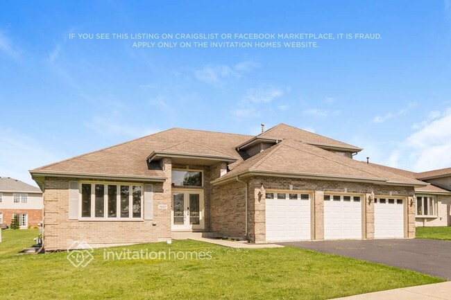 Photo - 1021 Amlin Terrace