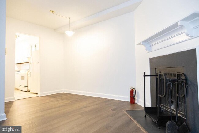 Photo - 3815 Davis Pl NW Unit 1