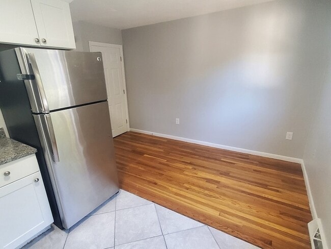 Photo - 174 Pine St