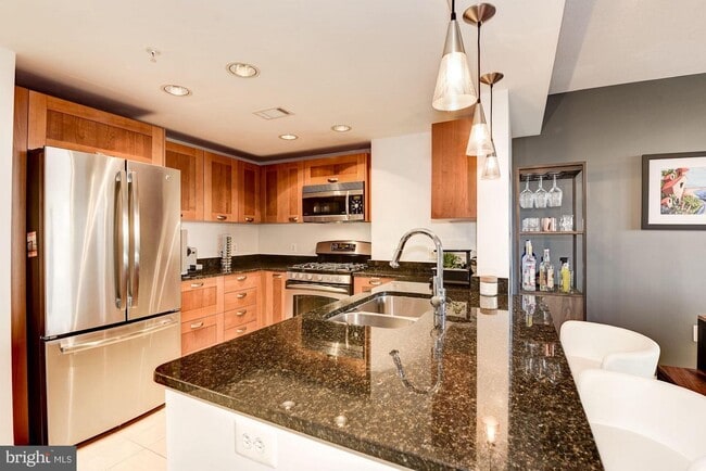 Photo - 2451 Midtown Ave