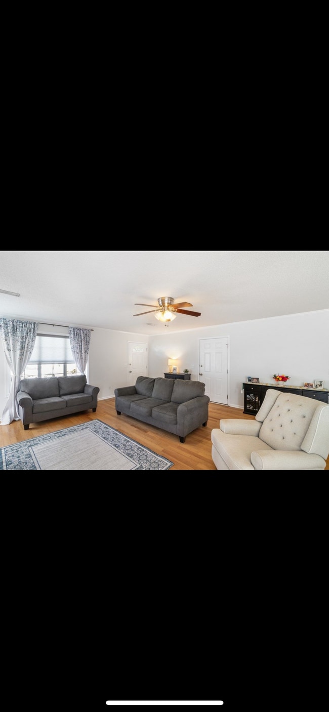 Photo - 151 Radford Cir