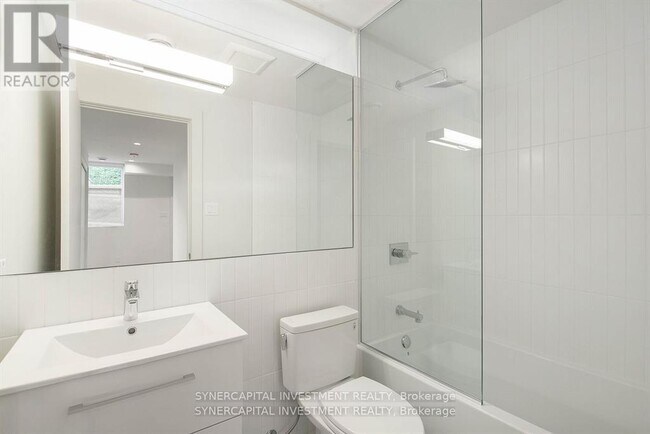 Photo - 14B Chapleau Ave