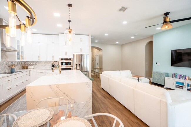 Photo - 13000 SW 52nd St