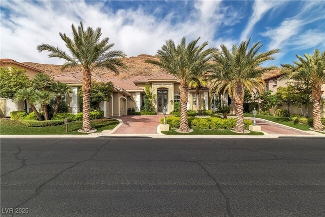 Photo - 2733 Red Arrow Dr