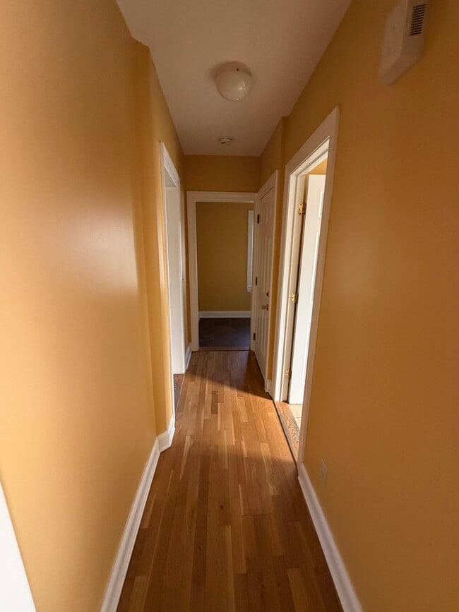 Photo - 252 Villa Ave Unit 3rd Floor