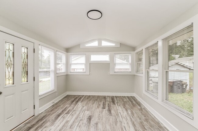 Photo - 5401 Bayberry Ln