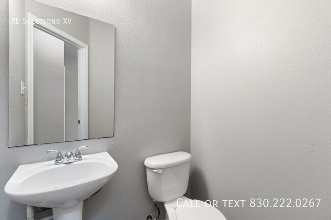 Photo - 10714 Mathom Landing Unit 3