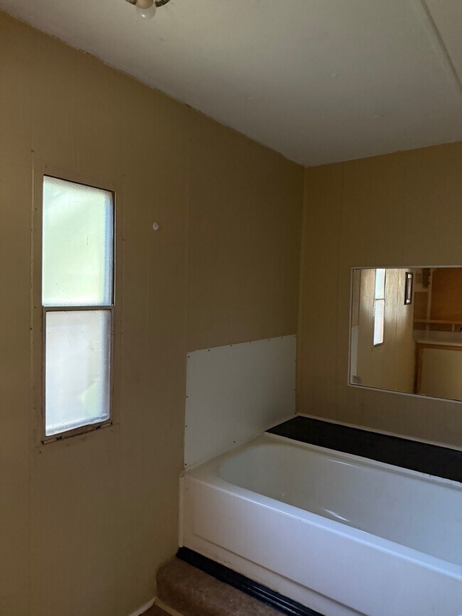 Photo - 1982 Salem Pecan Grove Lot 2