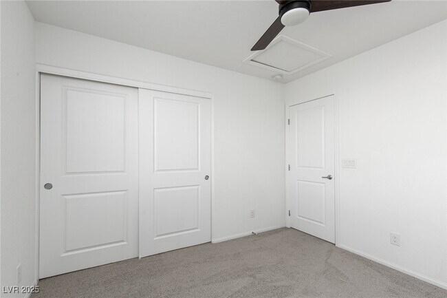 Photo - 5319 Wally St