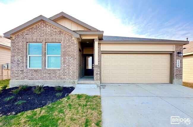 Building Photo - 1228 Treehouse Ln