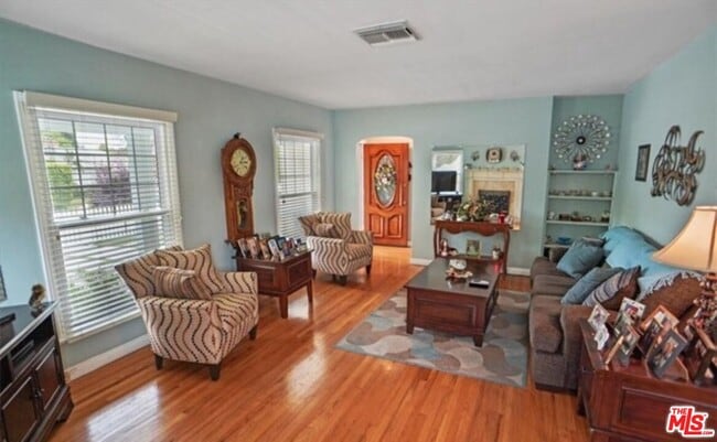 Photo - 6453 Montgomery Ave