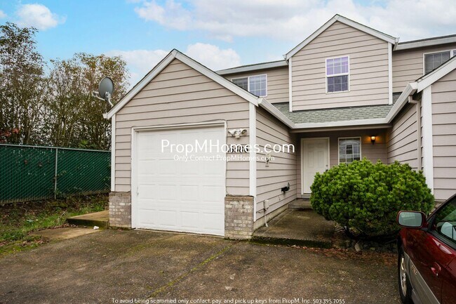 Photo - 16584-16586 SW Daffodil St