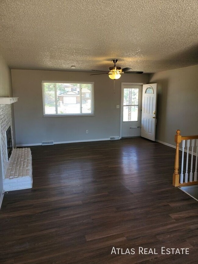 Photo - 10290 Benton St