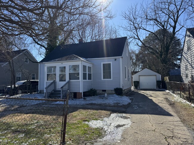 Photo - 515 Chapel St