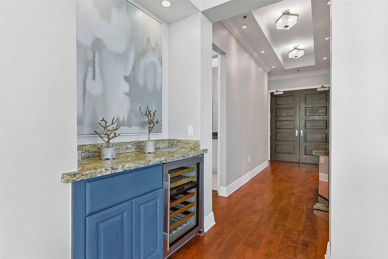 Photo - 801 E Beach Dr Unit TW2704