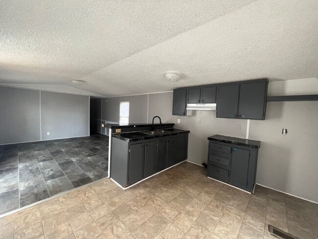 Photo - 109 Embert Ln