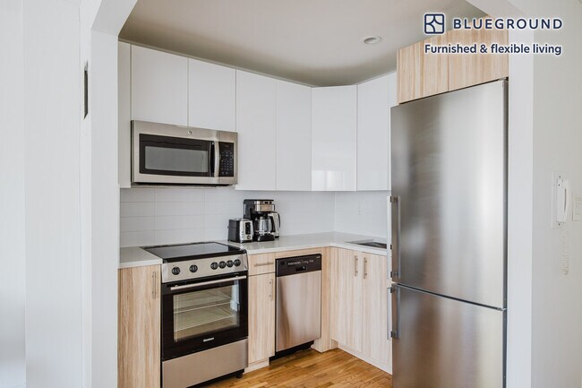 309 W 30th St Unidad SI FL7-ID1758