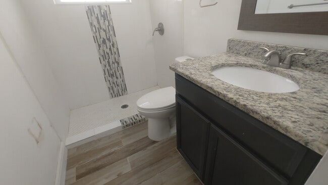 Photo - 4800 Tangerine Ave