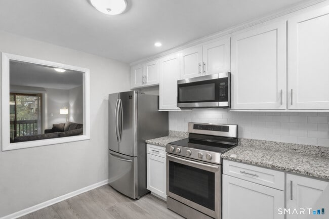 Photo - 9 Avon Ct Unit 9