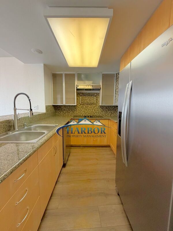 Photo - 700 E Ocean Blvd