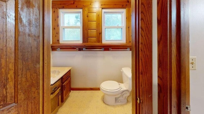 Photo - 335 Catherine-335CAT Unidad 335CAT