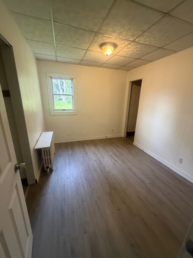 39 Phillips St Unidad 39 Phillips Street, Amsterdam NY (downstairs)