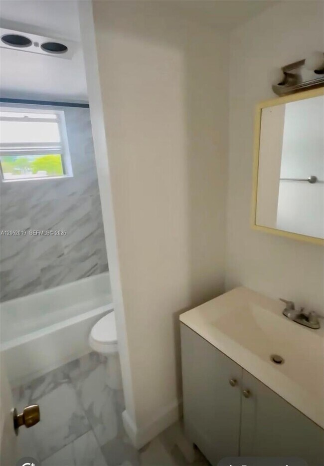 Photo - 1100 NE 1st Ct Unit 308