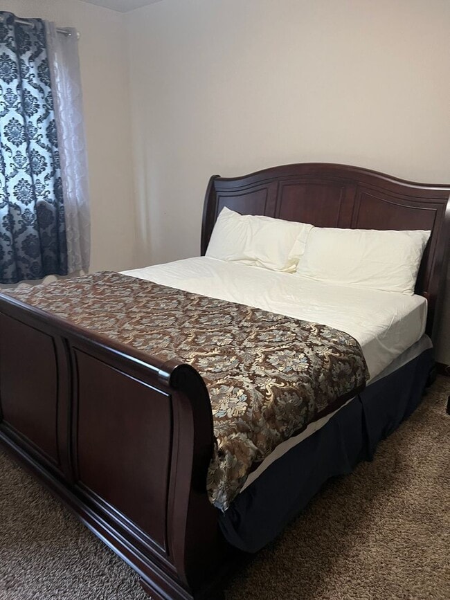 Photo - Beautiful 4 Bedroom in Ferndale! MOVE IN SPECIAL!