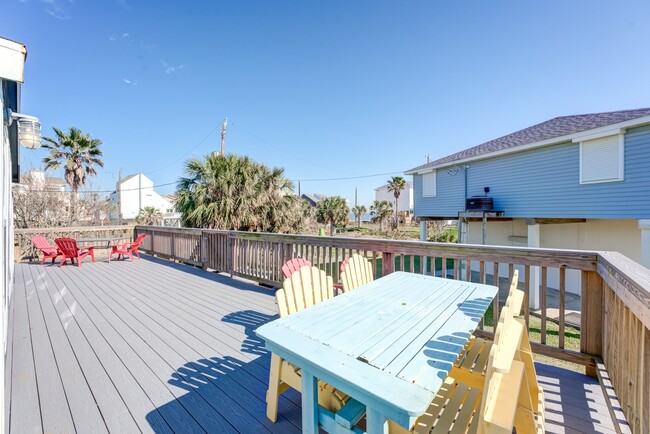 Photo - 4211 Surf Dr