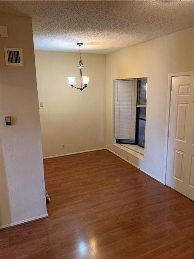 3316 Guadalupe St Unidad 211
