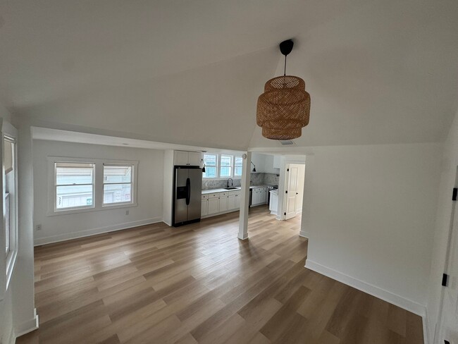 326 6th Ave N Unit 301
