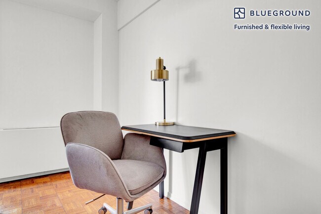 Photo - 360 W 34th St.