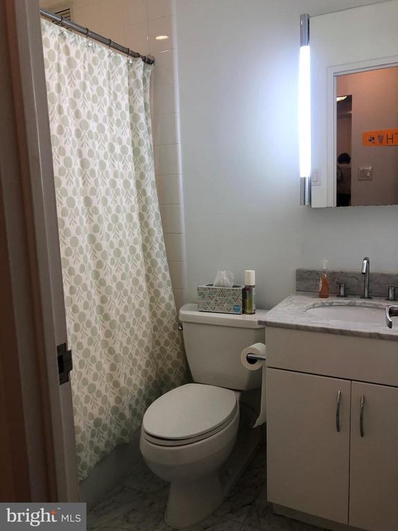 Photo - 219 S 18th St Unidad 1520