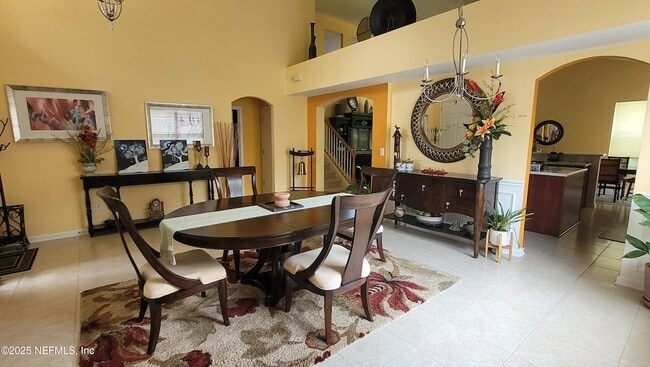 8247 Hedgewood Dr