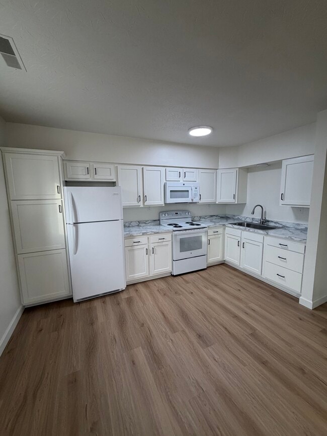 Photo - 11446 Charleston Rd Unidad Apartment A