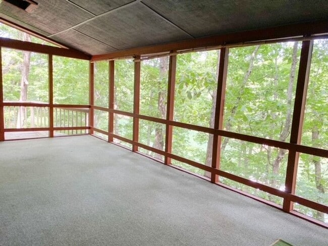 Photo - Lake Front Living on Lanier!