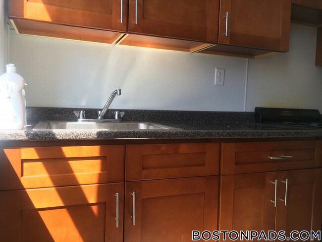 Photo - 1810 Commonwealth Ave Unidad 28