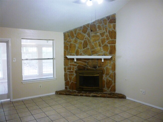 Photo - 7207 Grackle Dr