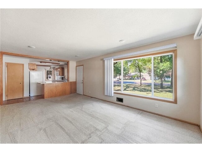 80 Woodhill Rd