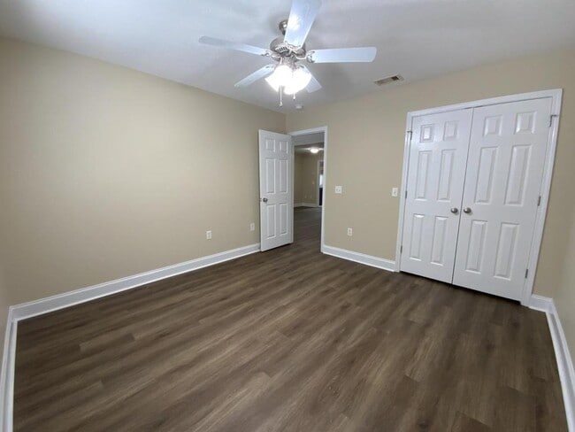 Photo - 104 Lakeview Commons Dr