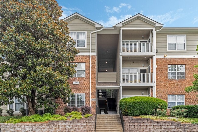 Photo - 2025 Woodmont Blvd