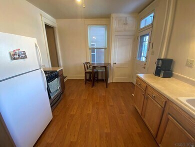 Photo - 553 Vickroy Ave