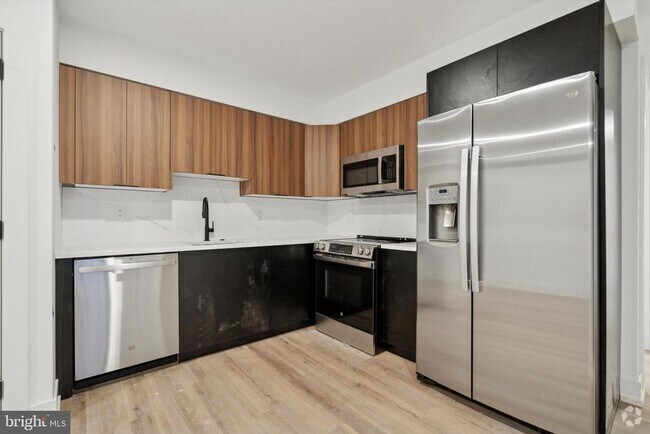 Building Photo - 808 N 3rd St Unit 15 Rental